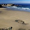 Un sabotaje provoca un vertido en la playa de Os Castros