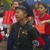Curioso desfile de disfraces nazis en un colegio tailandés