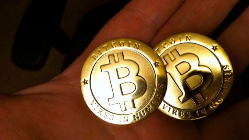 El Bitcoin remonta y logra su mejor nivel de cotización en un mes