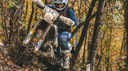 Sandra Gómez es la primera mujer que completa la prueba de Hard Enduro más extrema