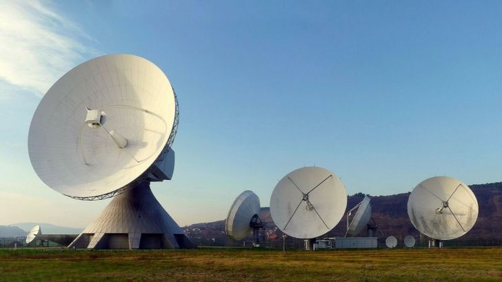 España se prepara para 'lanzar satélites al espacio'