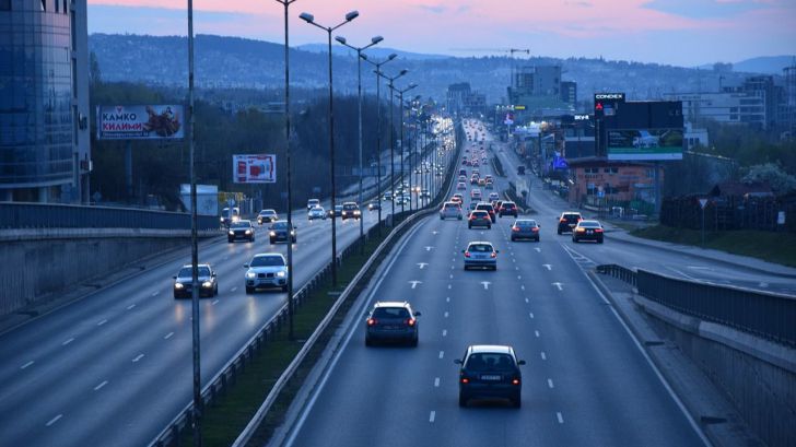 Récord de desplazamientos en carretera en 2024, con estabilidad en fallecidos por siniestros