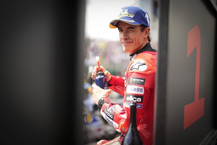 Márquez logra su sexta victoria consecutiva en el Sprint de Le Mans