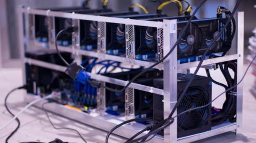Incautan en China 600 ordenadores usados para la minería de bitcoin