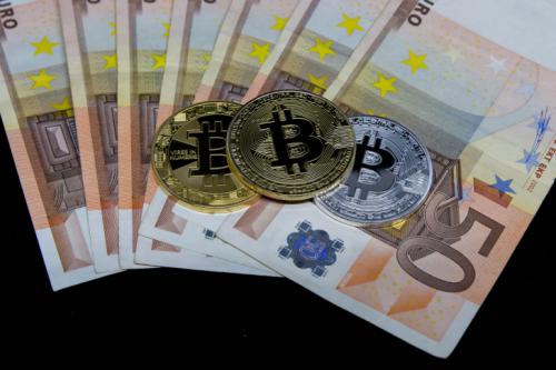 El euro no será sustituido por criptomonedas