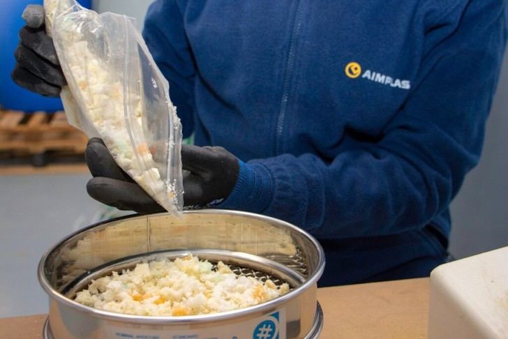 AIMPLAS desarrolla nuevas tecnologías para el reciclaje textil y mejora ensayos plásticos