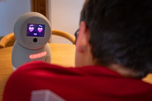 CSIC crea un robot emocional para ayudar en terapias de autismo infantil