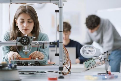 MICIU asigna 700 millones de euros a proyectos de investigación y contratos predoctorales
