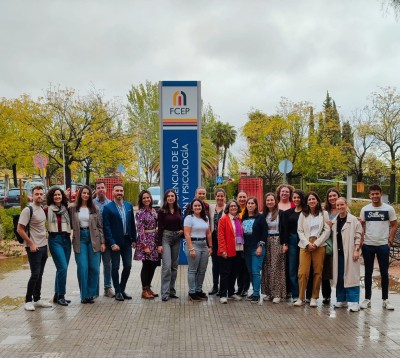 Estudio revela que la alegría maliciosa puede predecir el acoso escolar y ciberacoso
