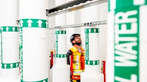 Amazon mejora la eficiencia hídrica de sus centros de datos, superando en 7 veces el promedio del sector