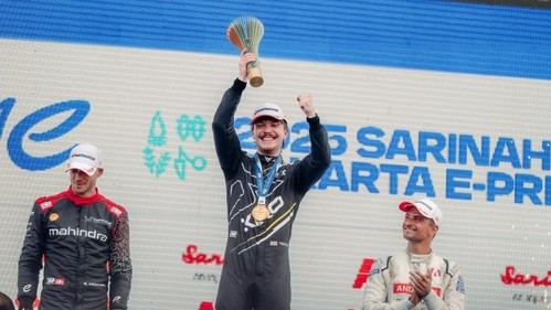 Porsche brilla en Jakarta con victoria y podio en la Fórmula E