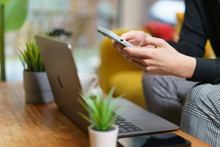 Estudio revela que muchas aplicaciones móviles no informan sobre la retención de datos personales