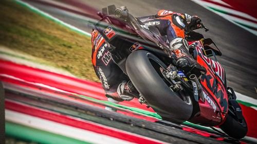 Viñales marca el mejor tiempo en Mugello y retará a Bagnaia