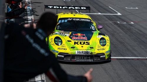 Porsche 911 GT3 R logra podio en las 24 horas de Nürburgring