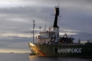 Ecologistas contra la explotación de hidrocarburos en Canarias